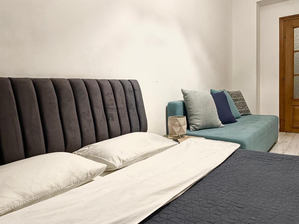 Romantic Apartments-Near Opera House 5/8 ลวีฟ ภายนอก รูปภาพ